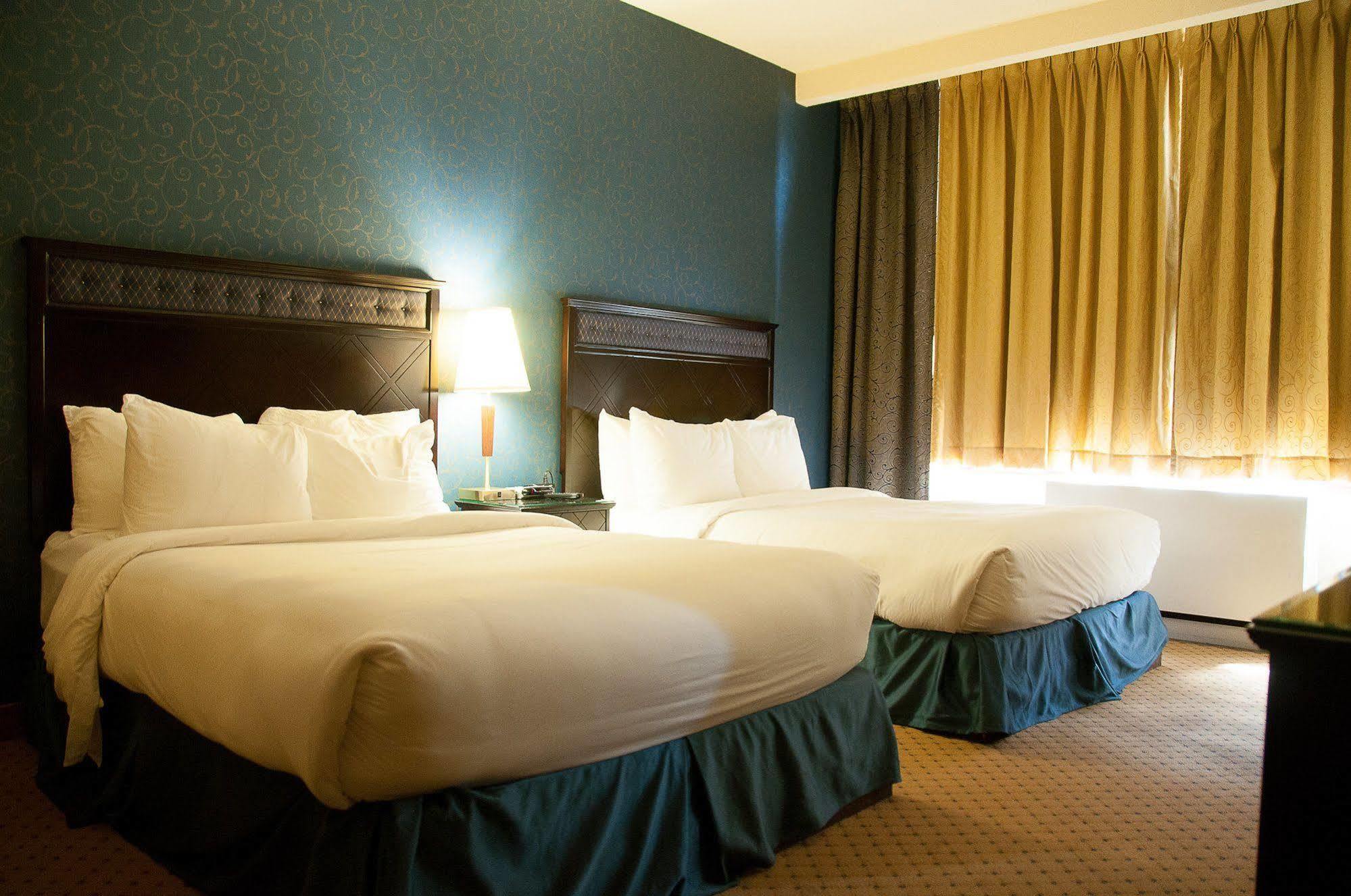 Empire Hotel